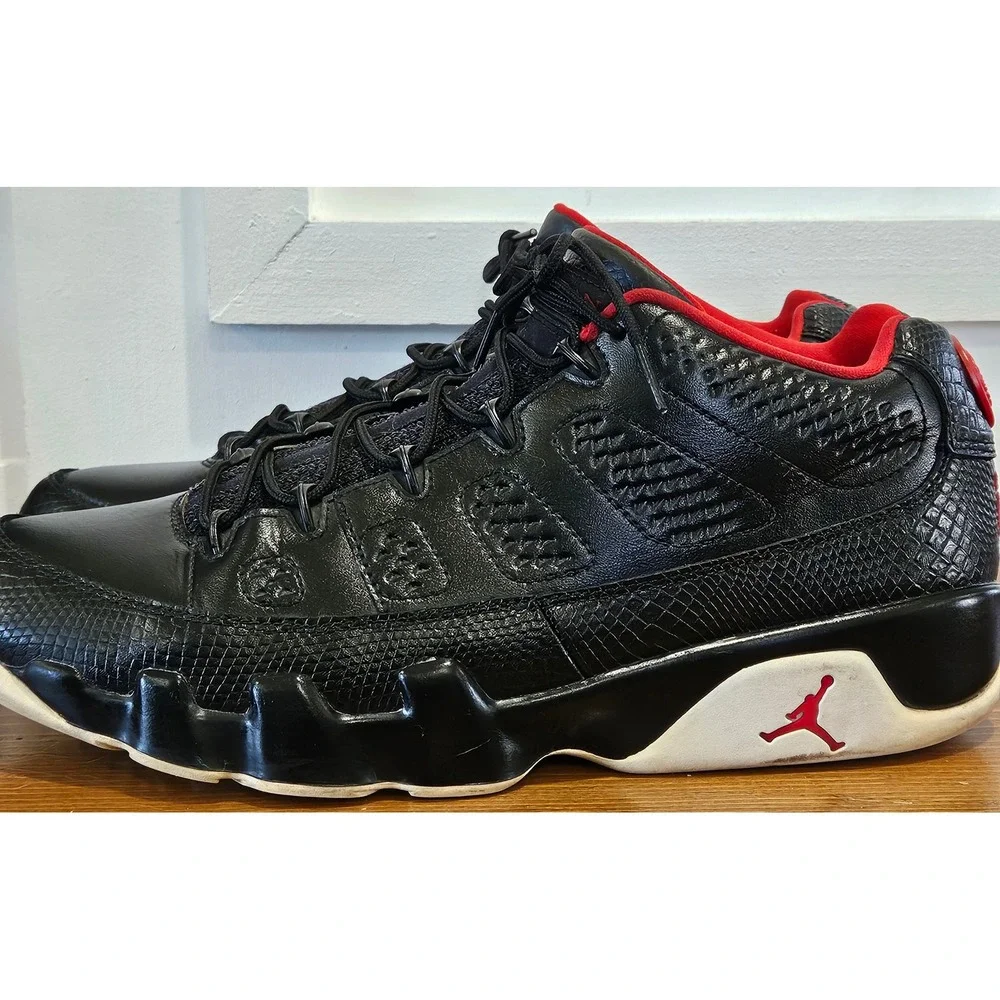 Air‎ Jordan 9 Retro Low Bred Black University Red Snakeskin 832822-001 Mens 11.5